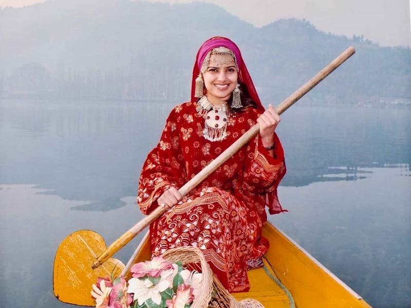 Kashmir Economical Tour Packages