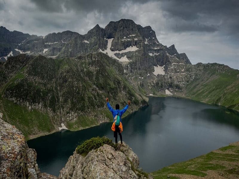 Kashmir Mountain Trekking